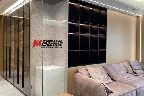 柳州市大美天第現(xiàn)代簡約風格三居室裝修案例